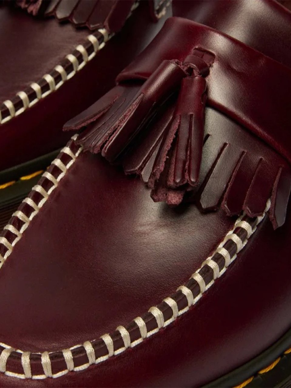Dr. Martens Adrian Ben Polished Burgundy Tassel Loafers Zwart
