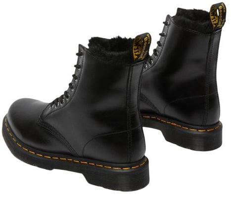 Dr. Martens Black Leather Lace-Up Boots Zwart
