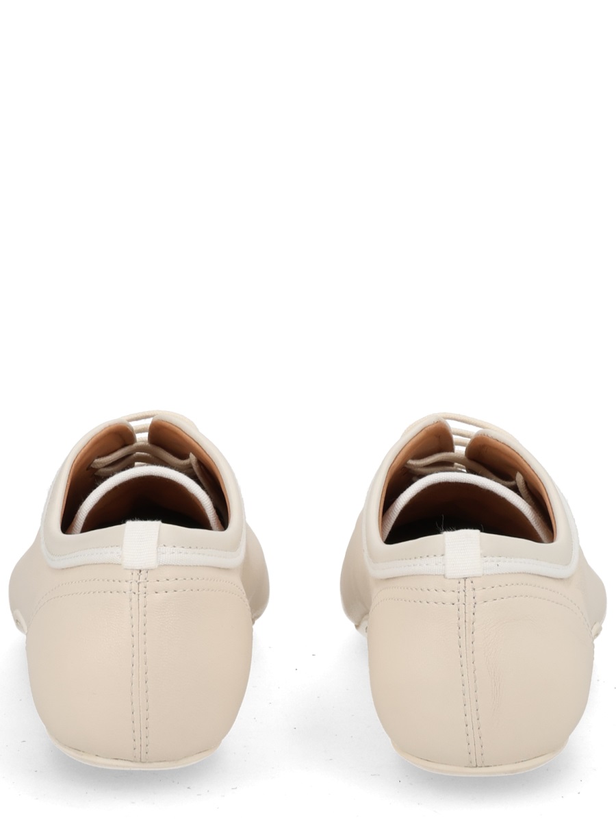 Dries van Noten Neutrals Minimalist Rounded Toe Ballet Flats Neutraal