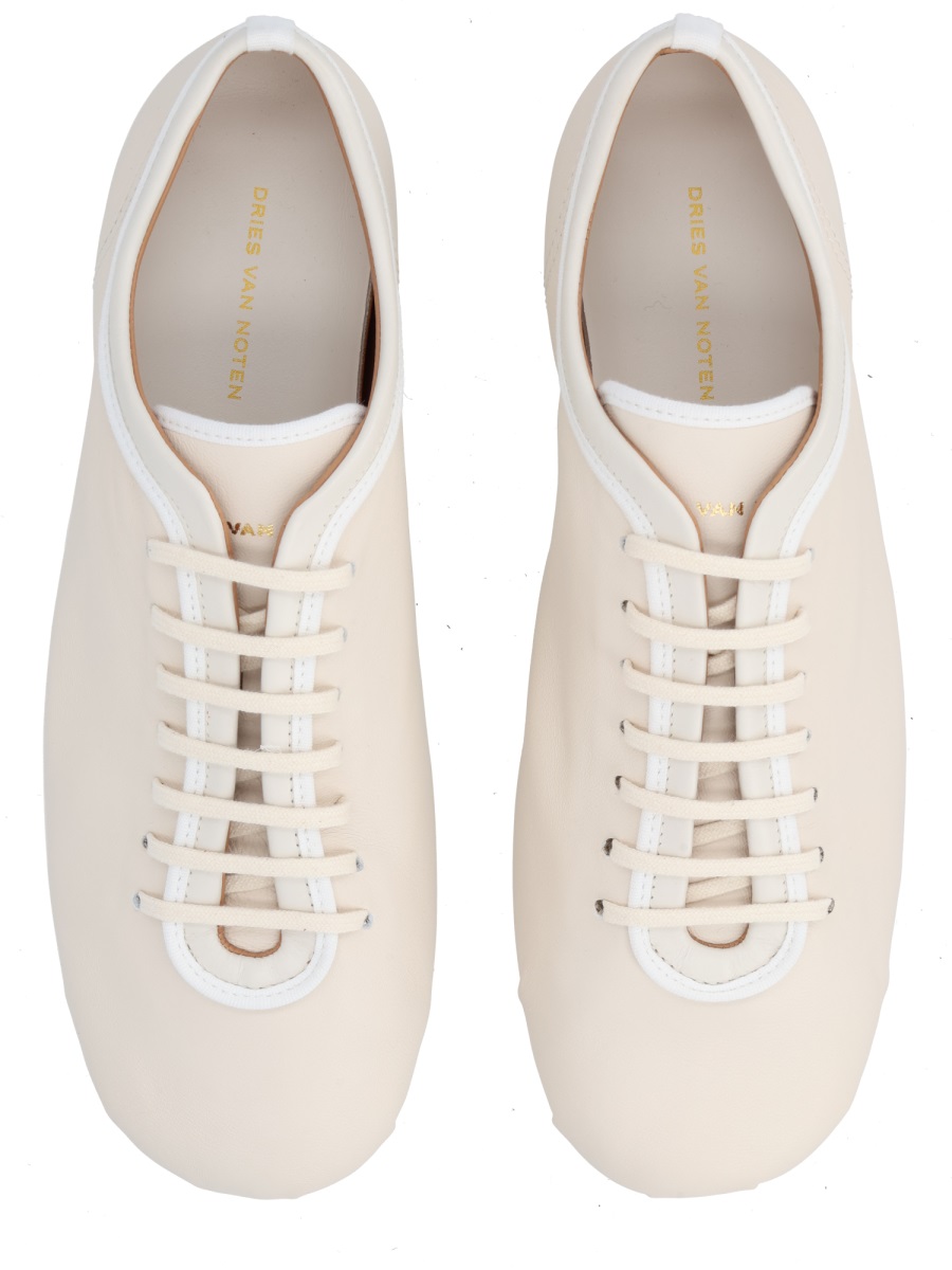Dries van Noten Neutrals Minimalist Rounded Toe Ballet Flats Neutraal