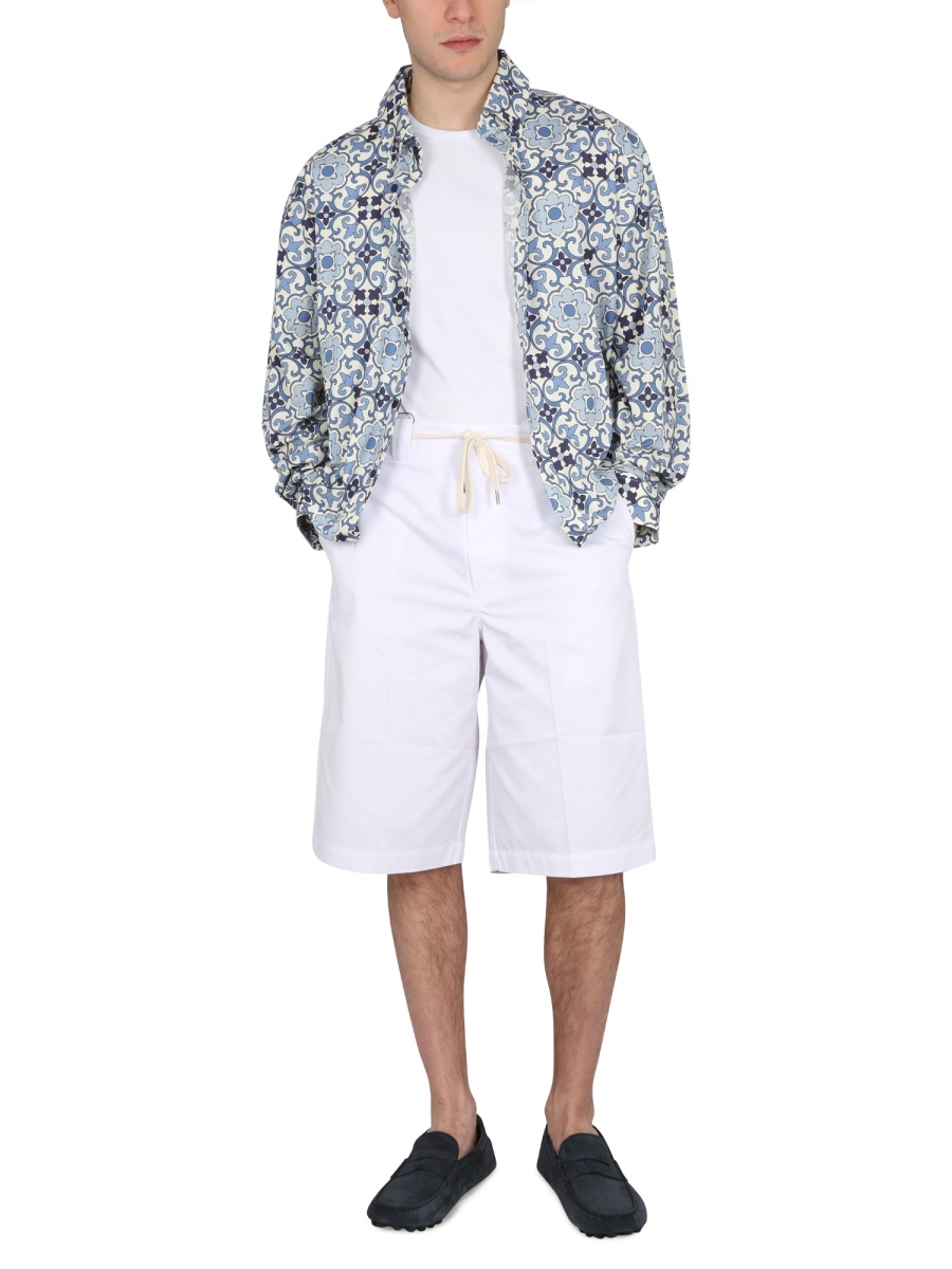 Drôle de Monsieur COTTON BLEND BERMUDA SHORTS Wit