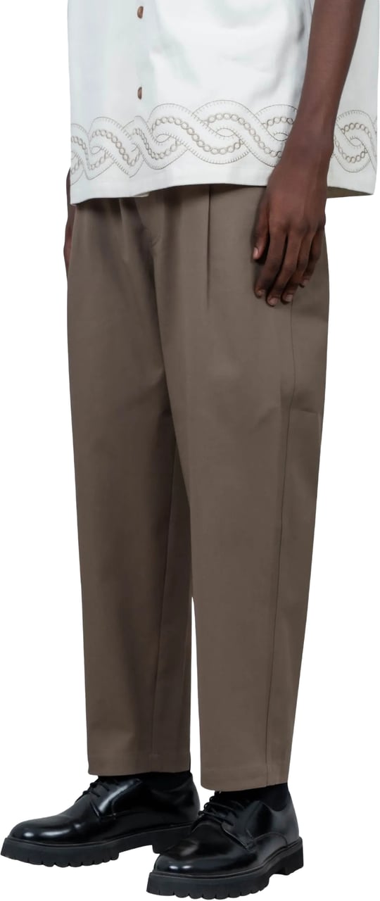 Drôle de Monsieur Trousers Beige Beige