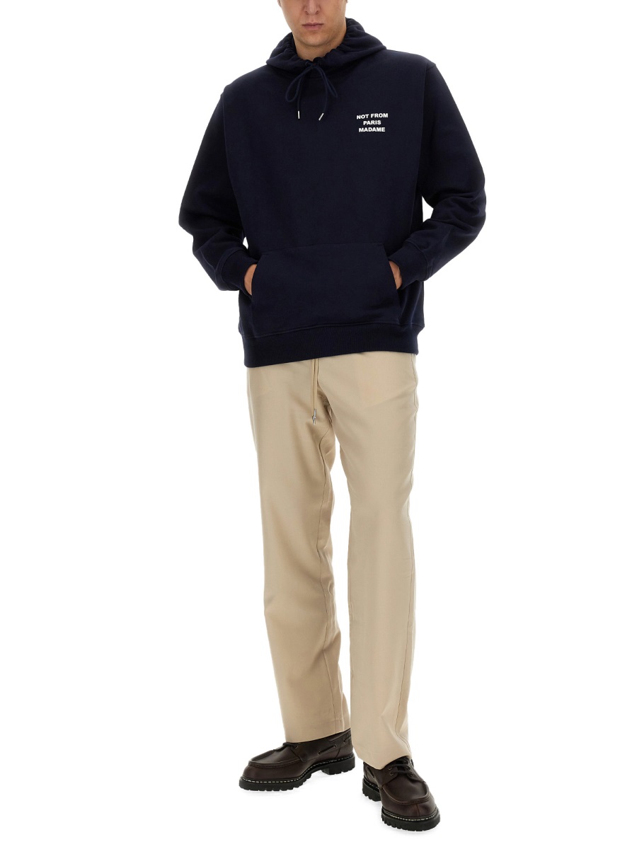 Drôle de Monsieur Neutrals Slogan Graphic Kangaroo Pocket Hoodie Zwart