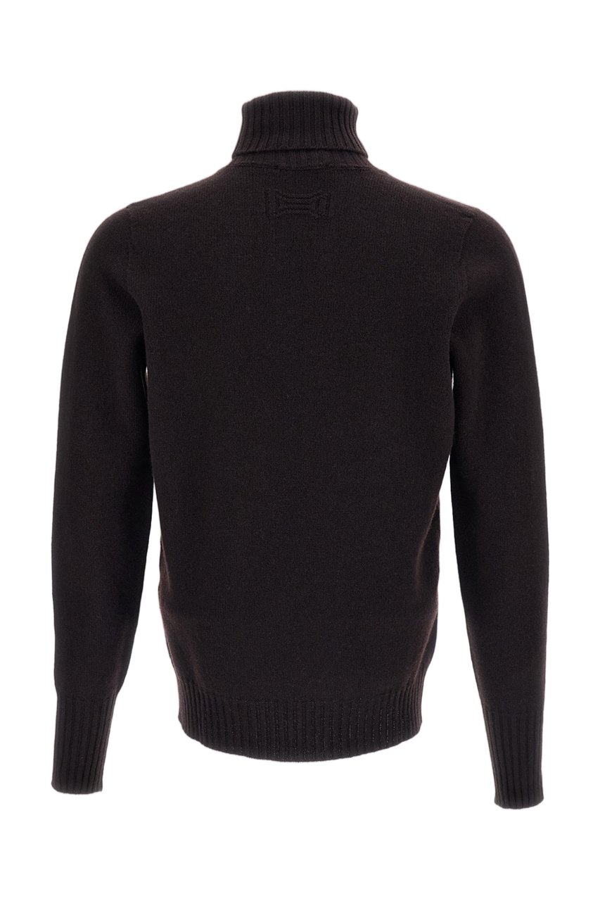 Drumohr Ribbed Turtleneck Sweater in Luxurious Jersey-Knit Wool Bruin