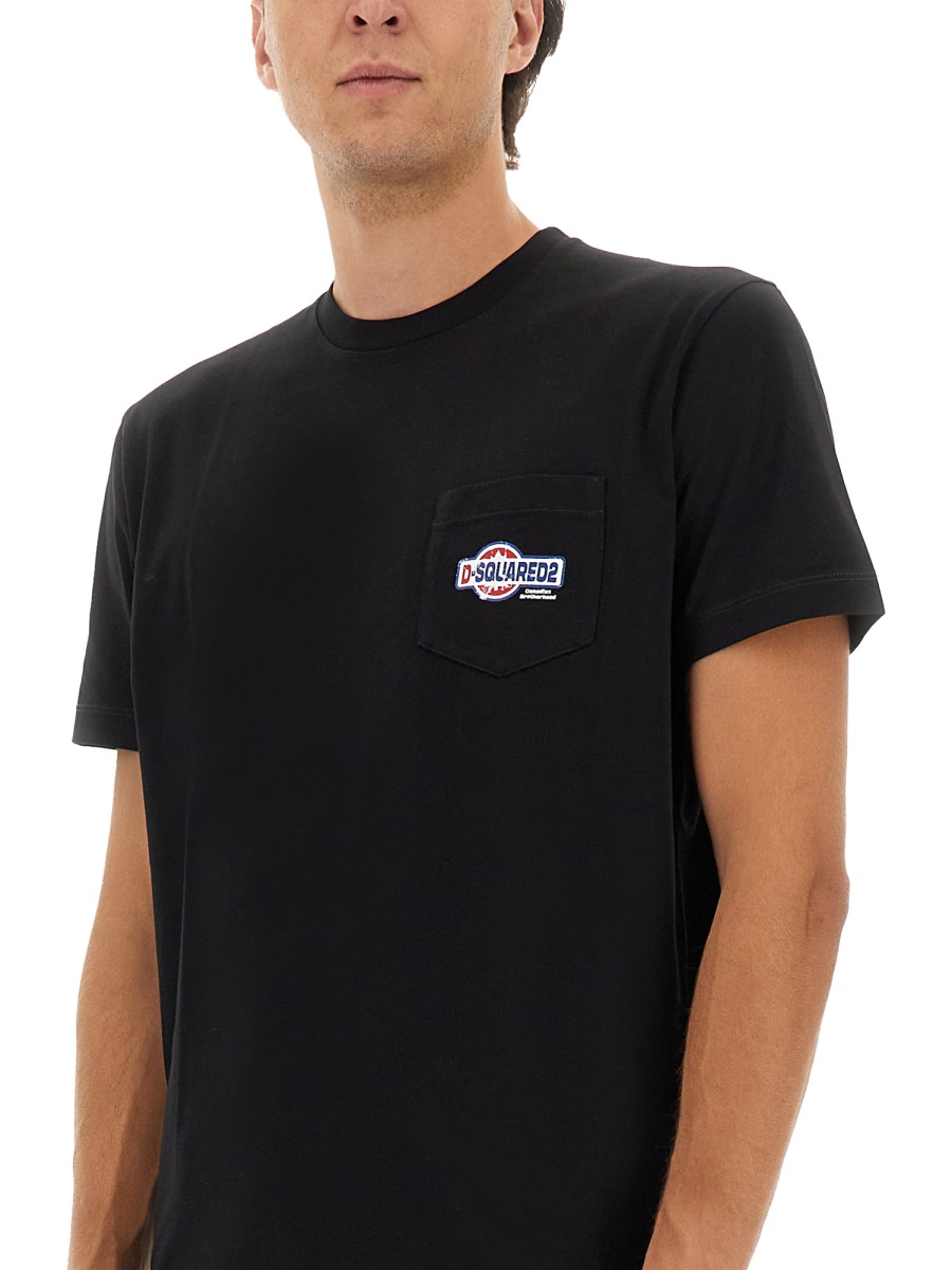 Dsquared2 T-SHIRT WITH POCKET AND LOGO Zwart