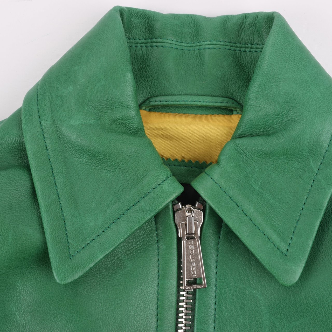 Dsquared2 DSQUARED2 Green Leather Cape Jacket, Style S75AM0561, Size 38 Groen