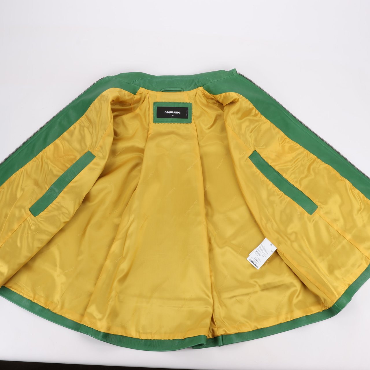 Dsquared2 DSQUARED2 Green Leather Cape Jacket, Style S75AM0561, Size 38 Groen