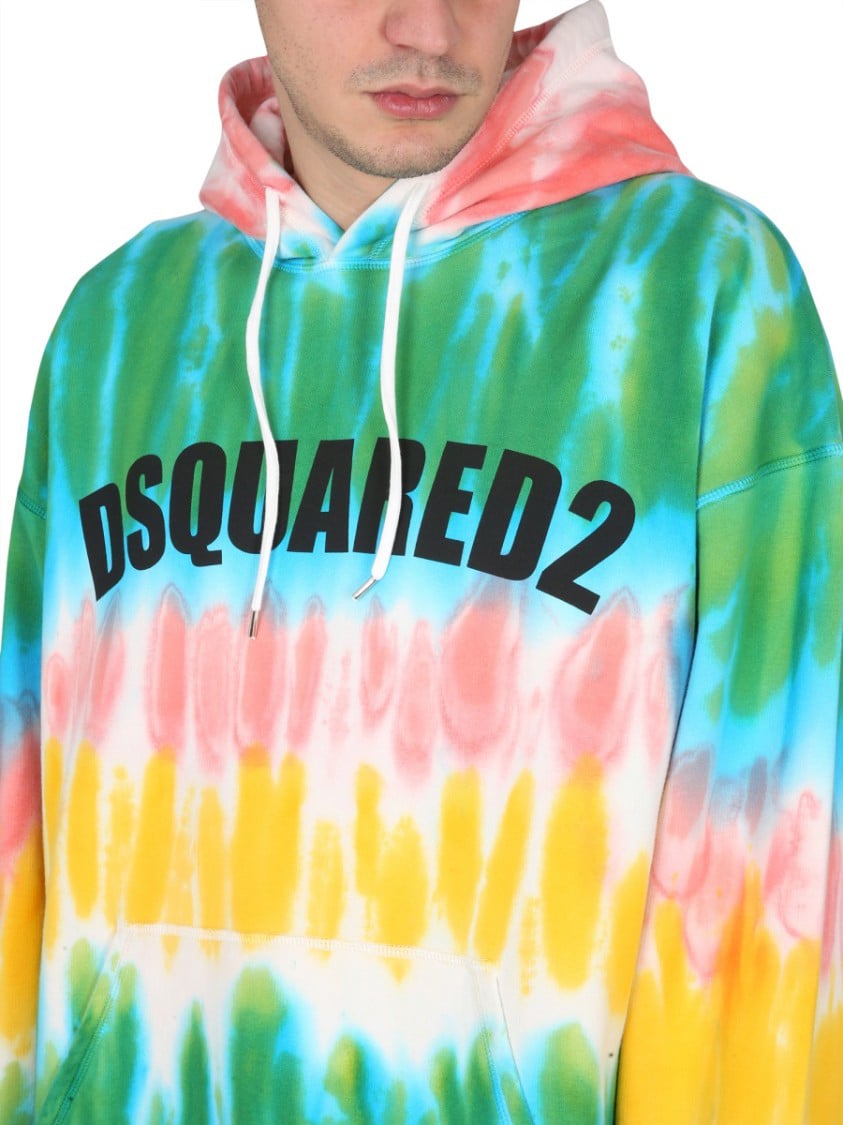 Dsquared2 Tie-Dye Hoodie With Striking Logo Design Divers