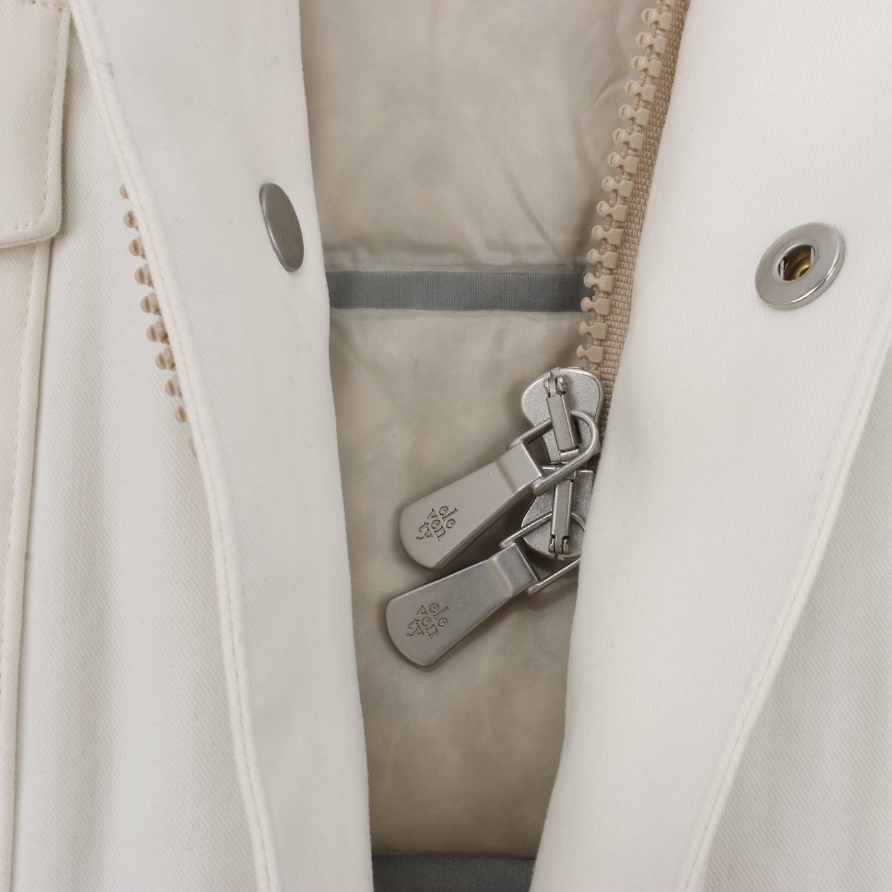 Eleventy Eleventy White Quilted Down Jacket, Size 48 Wit