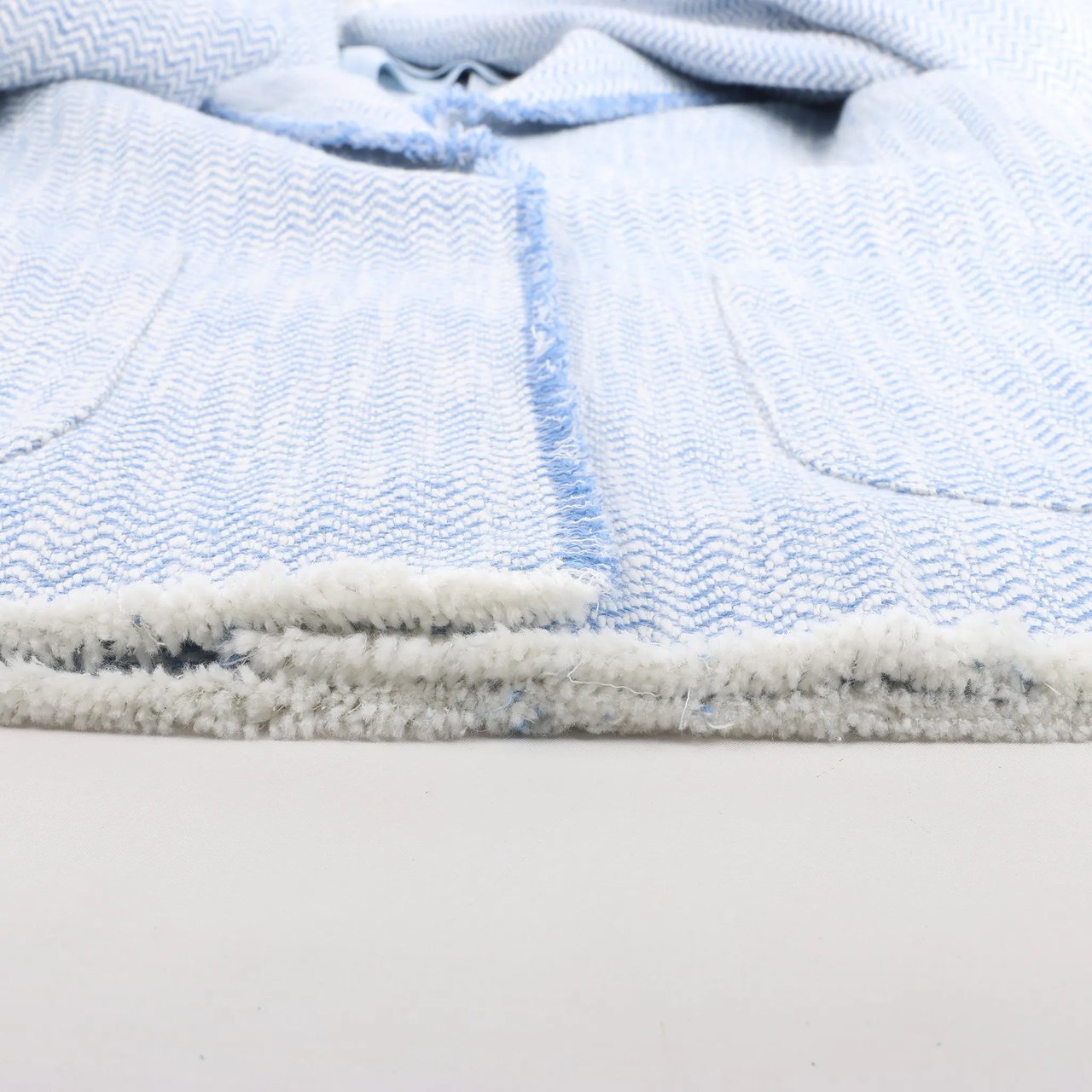 Eleventy Eleventy Fringed Single-Breasted blazer in Light Blue, Size 38 IT Blauw