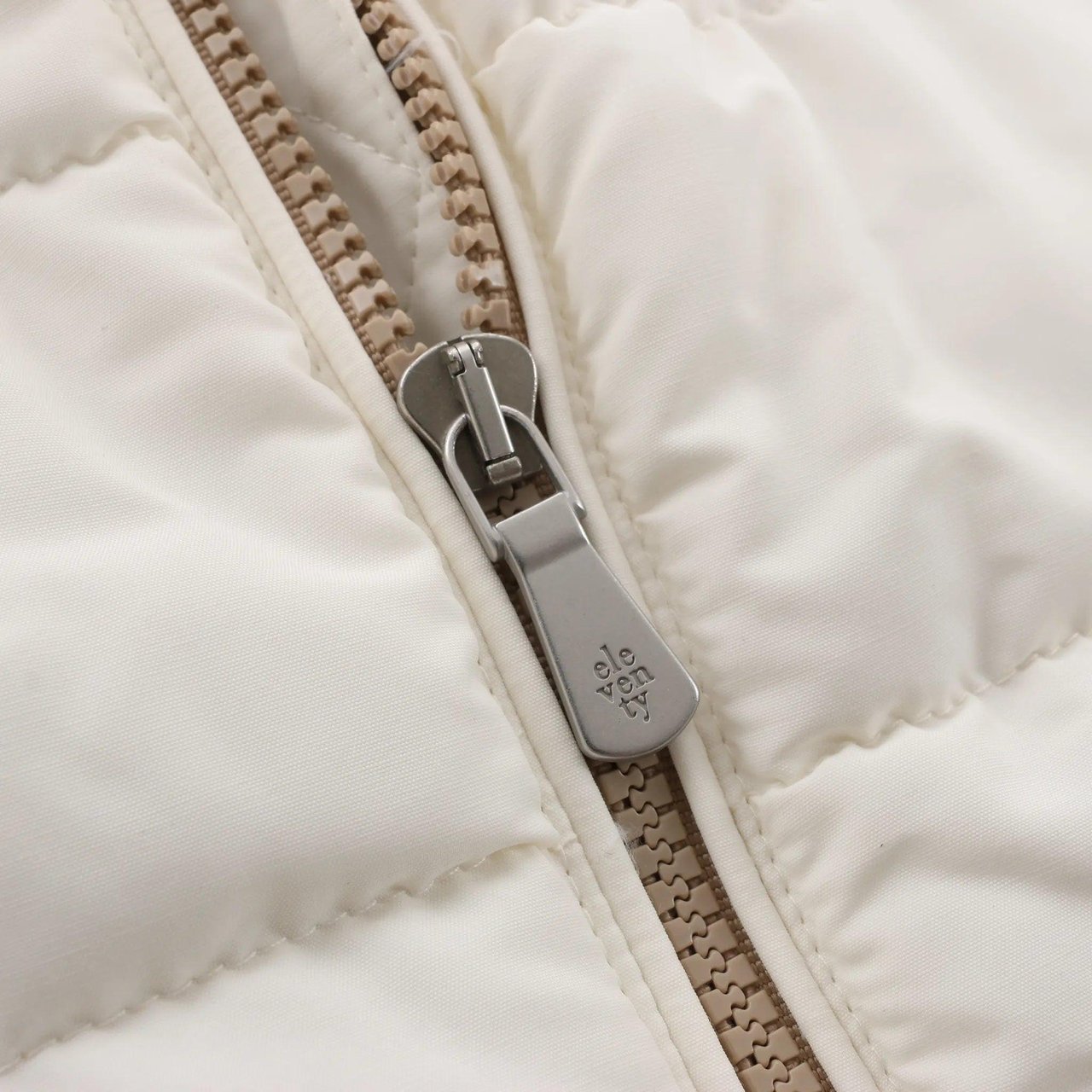 Eleventy Eleventy Hooded Wool Vest in Beige, Size 50 IT Beige