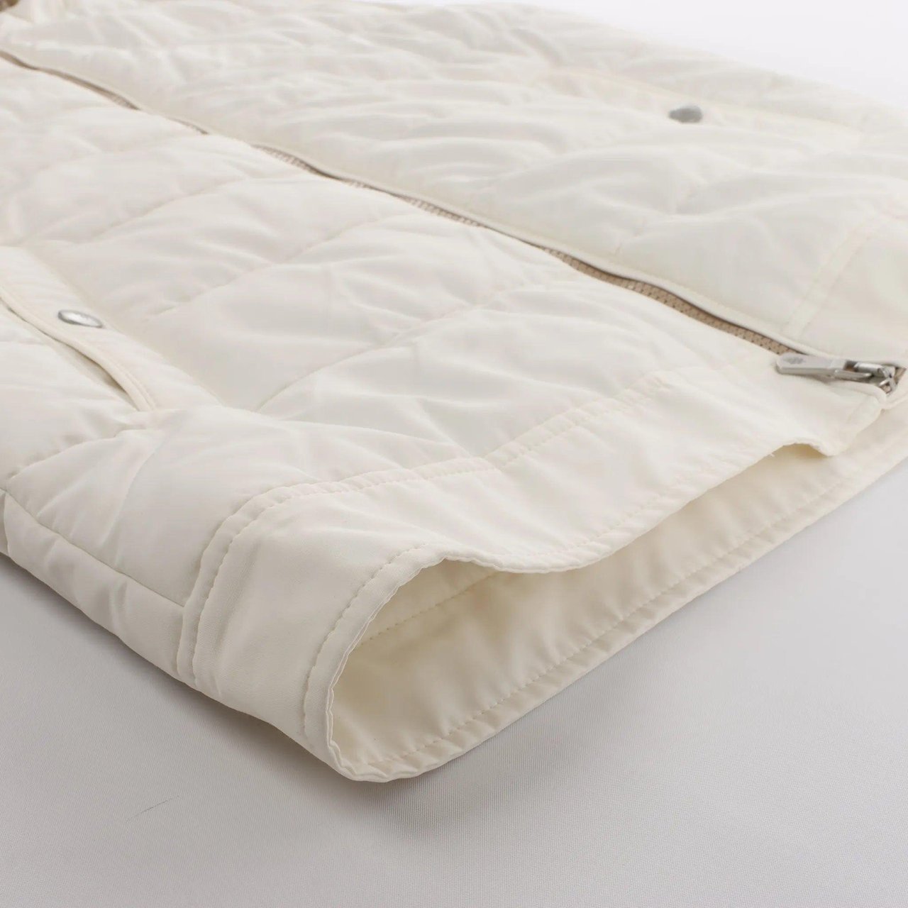 Eleventy Eleventy Hooded Wool Vest in Beige, Size 50 IT Beige