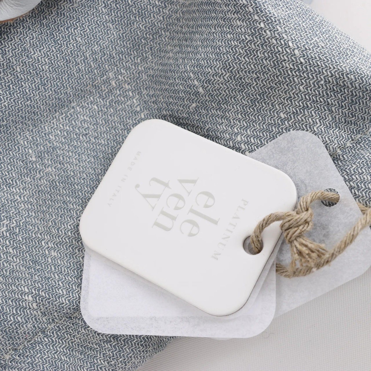 Eleventy Eleventy Top Handle Leather Handbag in Blue Blauw