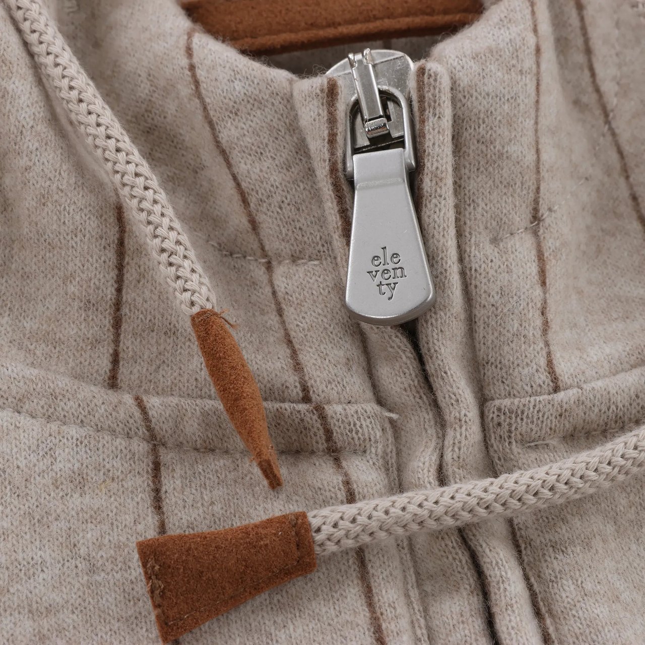 Eleventy Striped Zip-Up Sweatshirt in Beige, Size M Beige