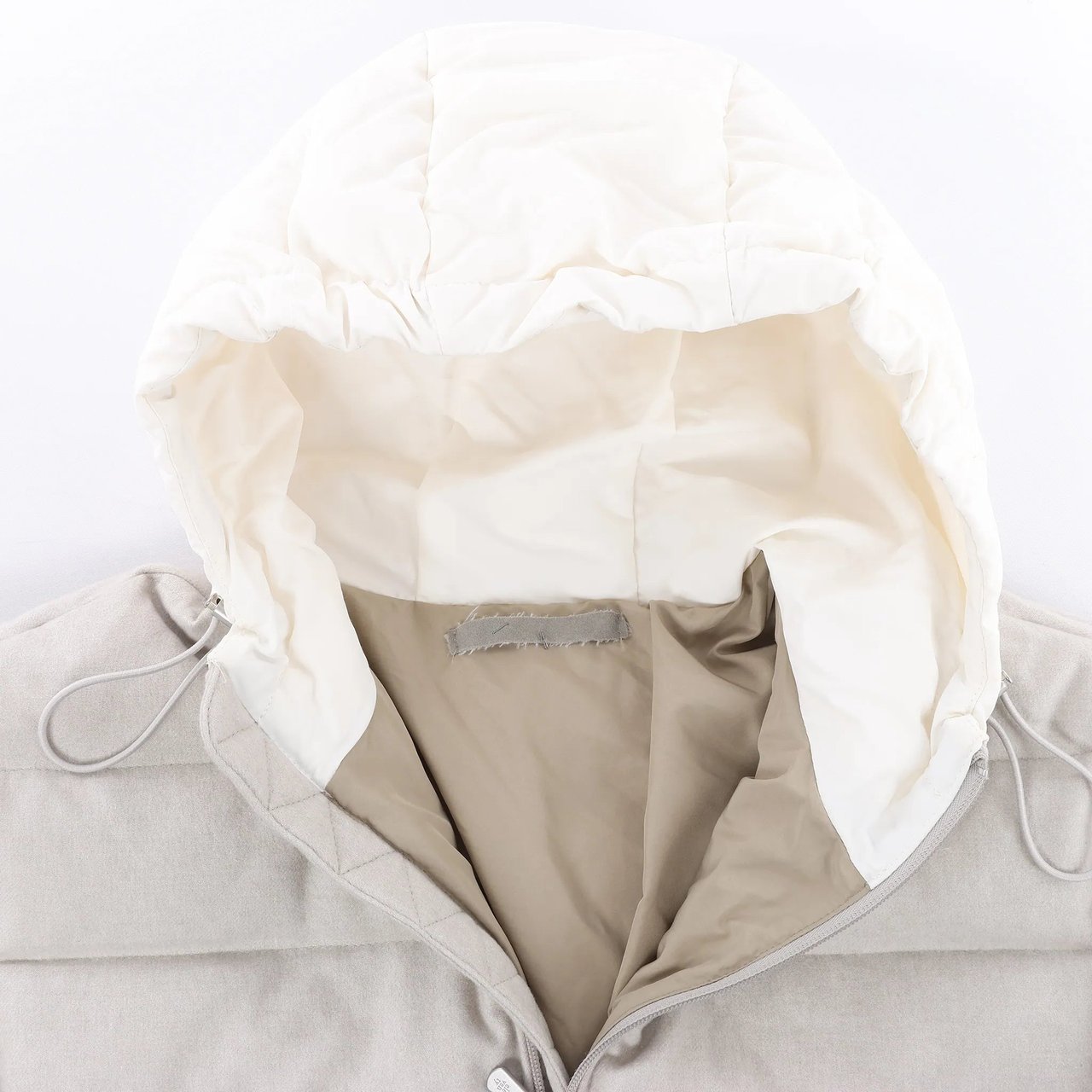 Eleventy Hooded Puffer Jacket in Beige, Size 50 IT Beige