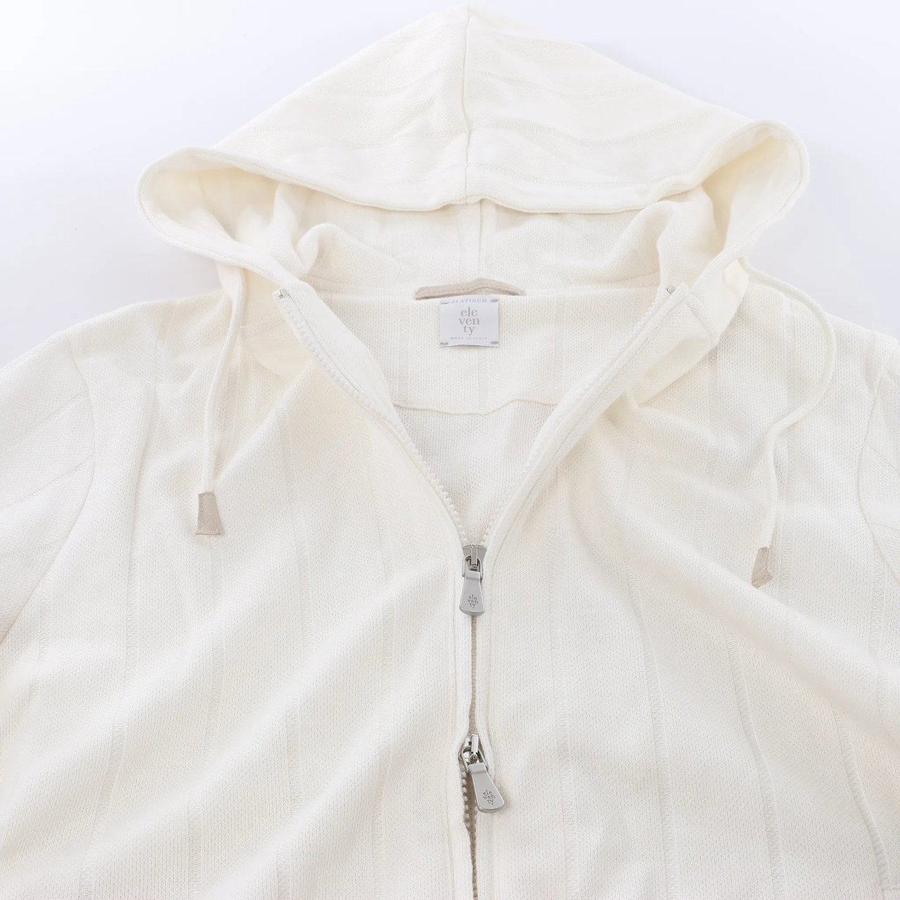 Eleventy Striped Zip-Up Sweatshirt in White, Size M Divers