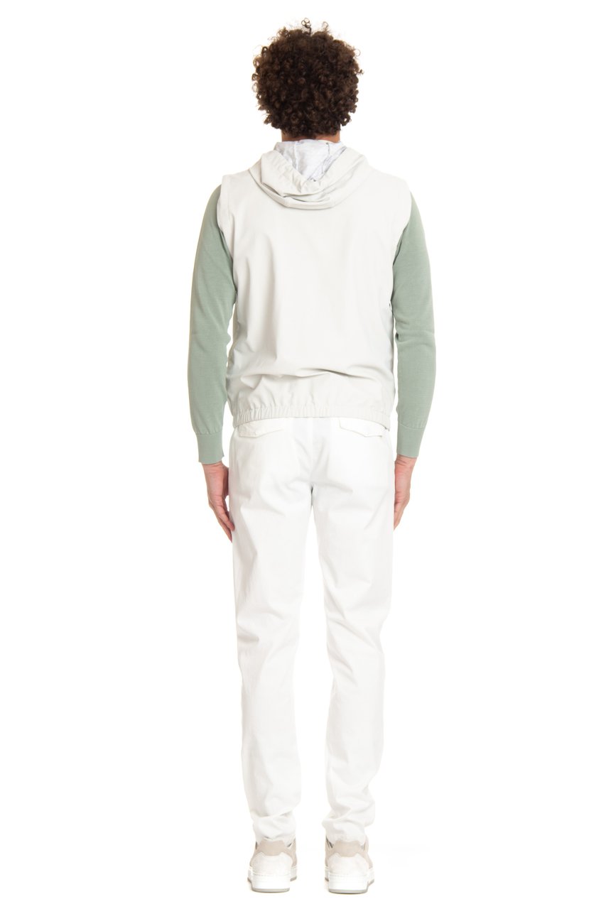 Eleventy Double-slider Zipper Gilet with Fixed Hood Wit