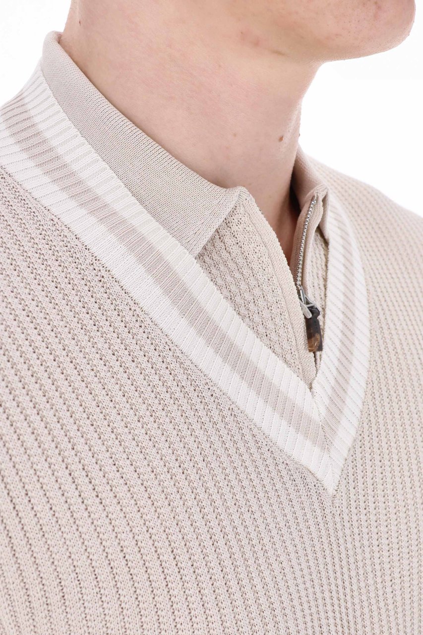Eleventy V-Neck Cotton Sweater with Contrast Trim Grijs