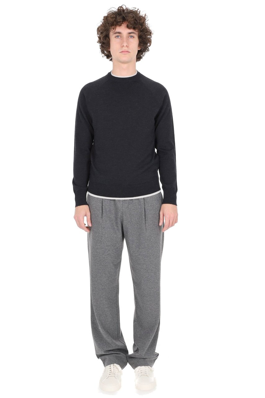 Eleventy Crew Neck Sweater in Pure Virgin Wool Zwart
