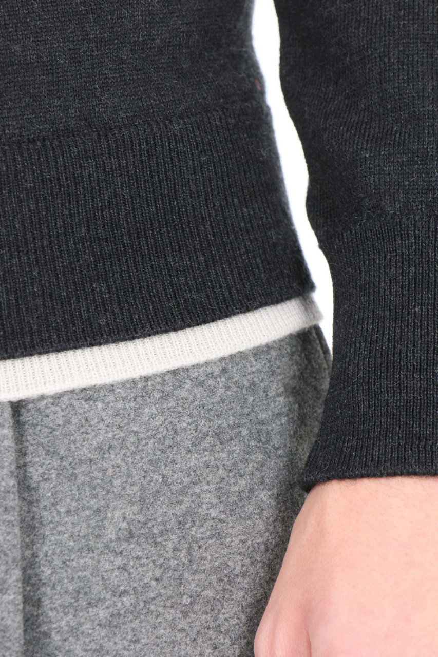 Eleventy Crew Neck Sweater in Pure Virgin Wool Zwart