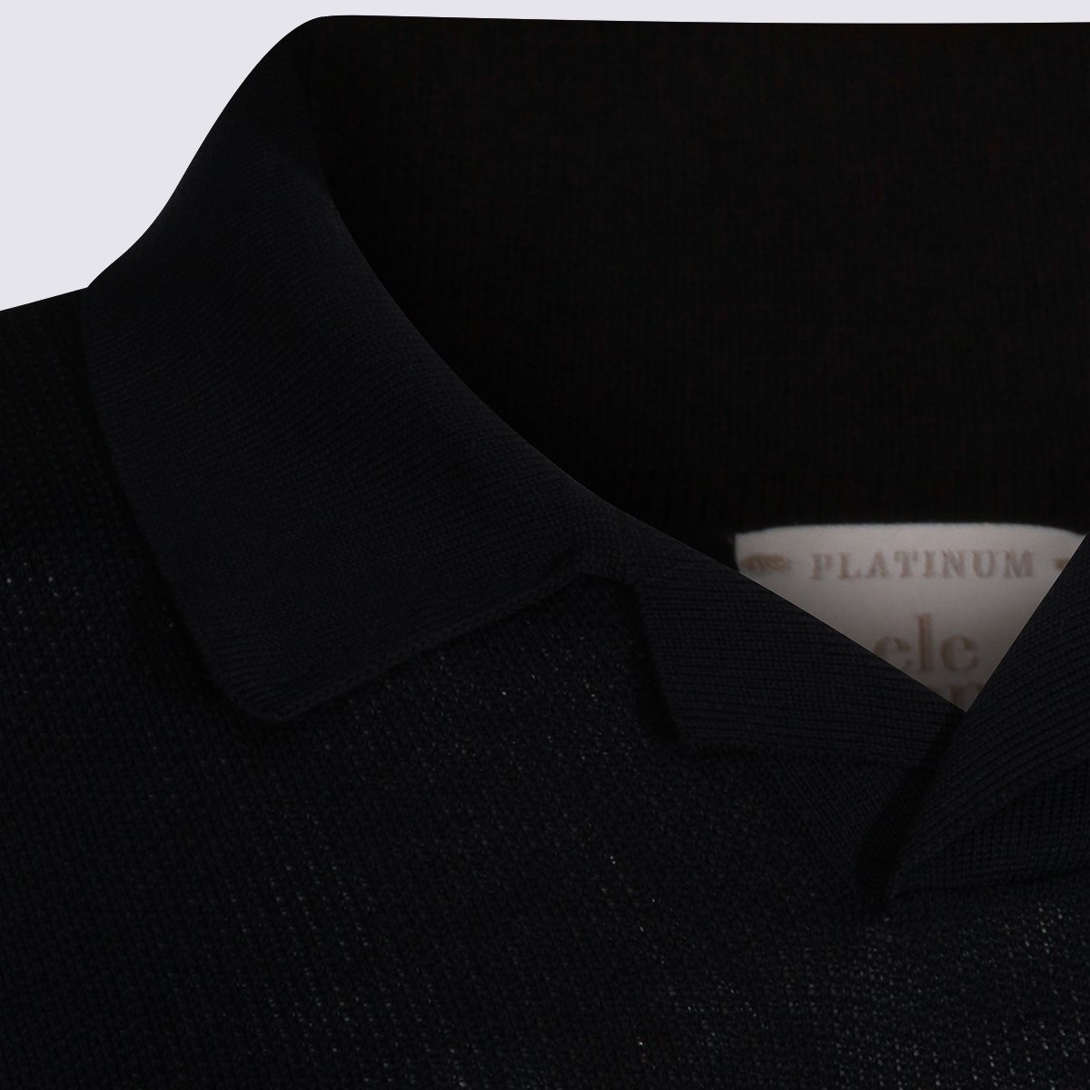 Eleventy Minimalist Short-Sleeve Polo Shirt with Soft Collar Zwart