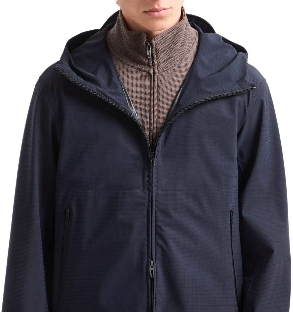 Emporio Armani EMPORIO ARMANI TRAVEL ESSENTIAL NAVY HOODED JACKET Blauw