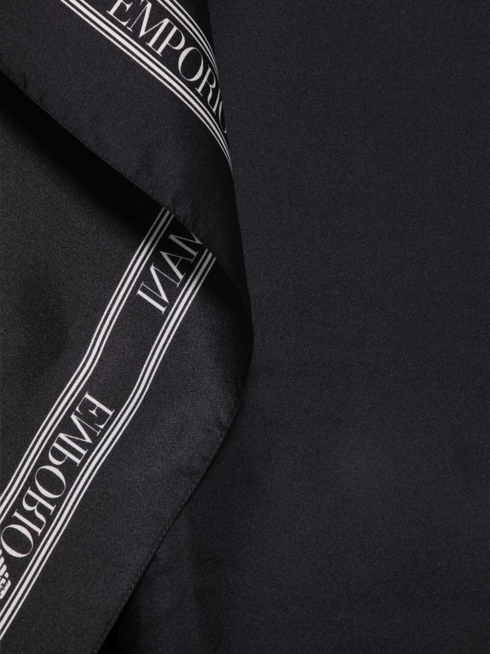 Emporio Armani Scarfs Black Zwart