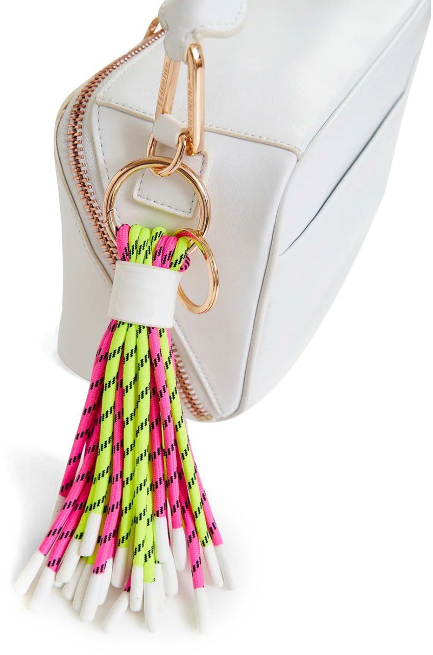 Essentiel Antwerp ESSENTIEL ANTWERP HUNFAIR FUCHSIA AND YELLOW KEYCHAIN Roze