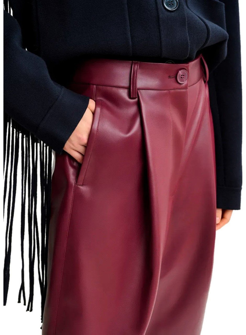 Essentiel Antwerp ESSENTIEL ANTWERP ITOP BURGUNDY BERMUDA SHORTS Rood