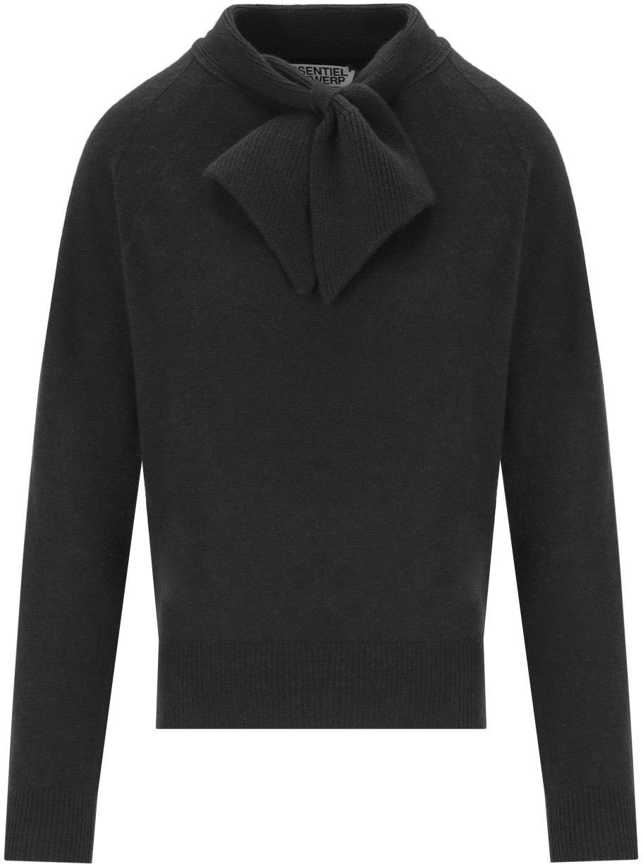 Essentiel Antwerp ESSENTIEL ANTWERP INVITED SWEATER Zwart
