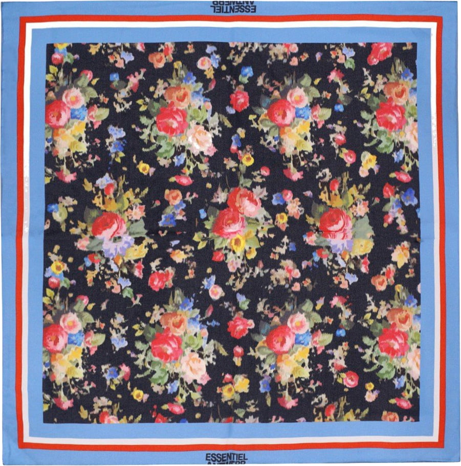 ESSENTIEL ANTWERP JUNGLE LIGHT BLUE FOULARD SCARF Lichtblauw