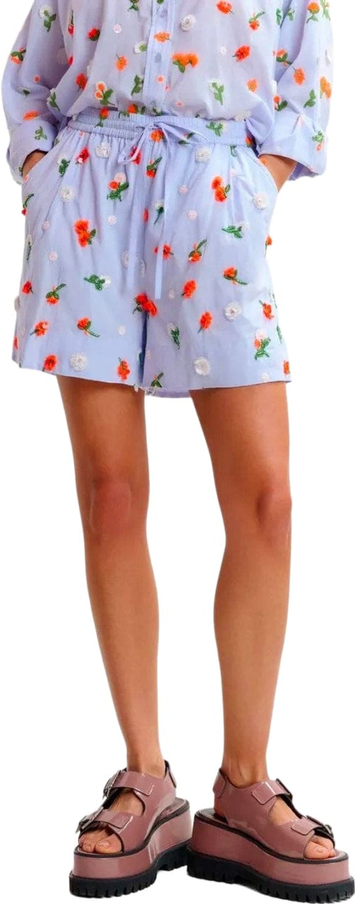 ESSENTIEL ANTWERP JELENA LIGHT BLUE SHORTS Lichtblauw