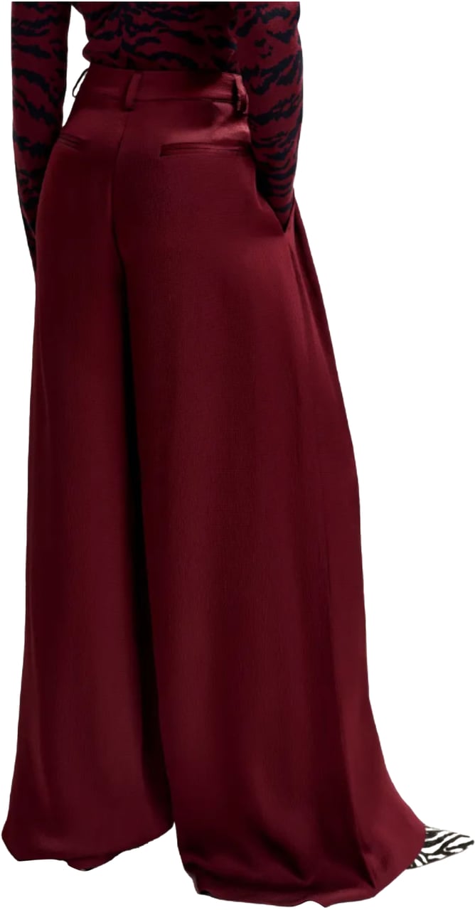 Essentiel Antwerp Essentiel Antwerp  Pantalons Bordeaux Inovember Rood