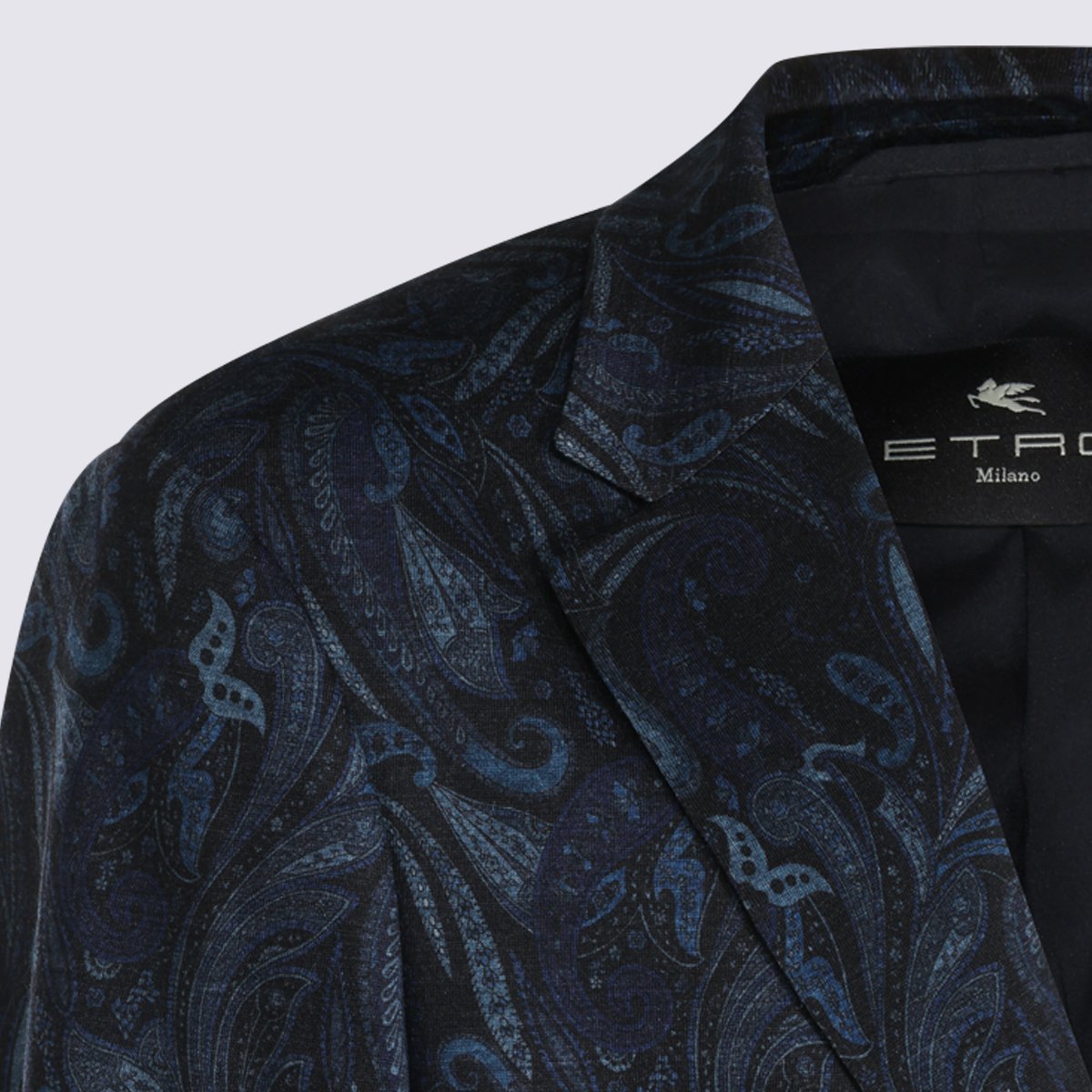 Etro Tailored Dark Blue Paisley Blazer With Classic Two-Button Closure Zwart
