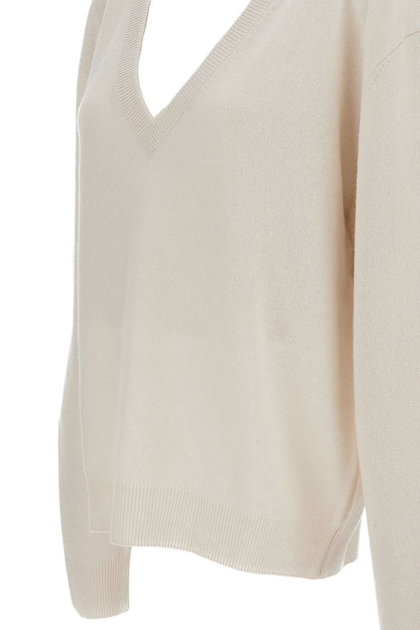 Extreme Cashmere Beige Ben Cashmere V-Neck Sweater Neutraal