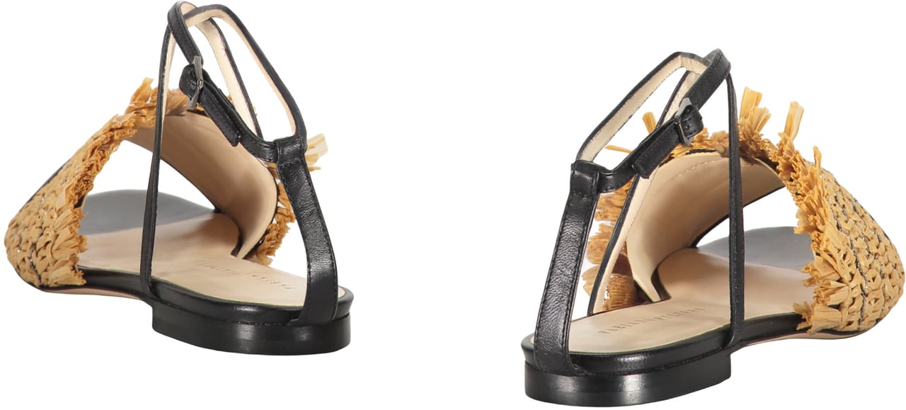 Fabiana Filippi Leather sandals Beige