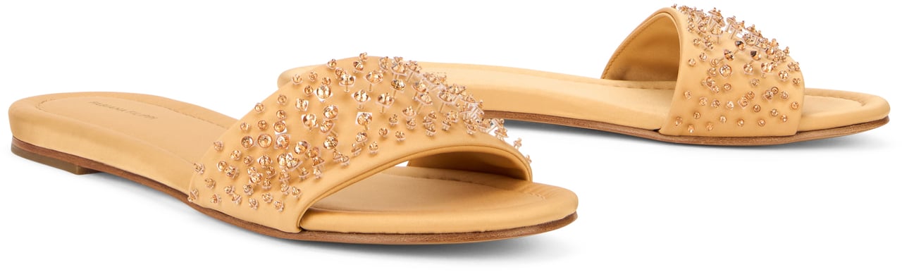 Fabiana Filippi Low sandal with elegant and refined design. Oranje