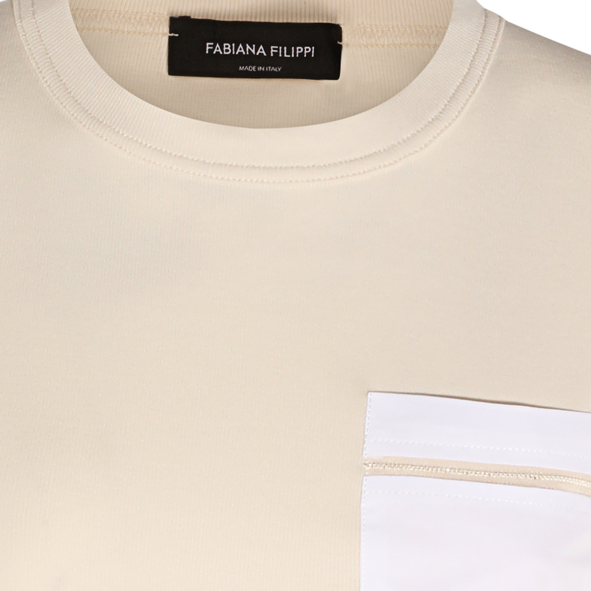 Fabiana Filippi Short-Sleeve T-Shirt with Contrast Pocket Detail Neutraal