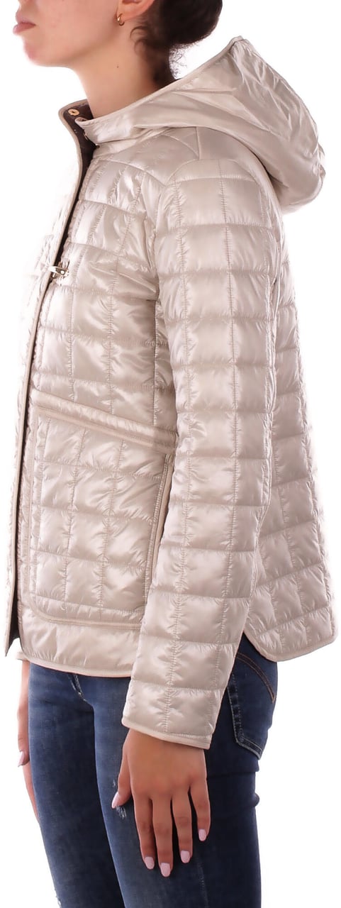 Fay Coats Nebbia Divers