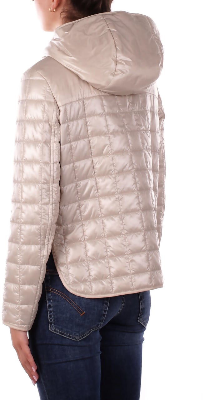 Fay Coats Nebbia Divers