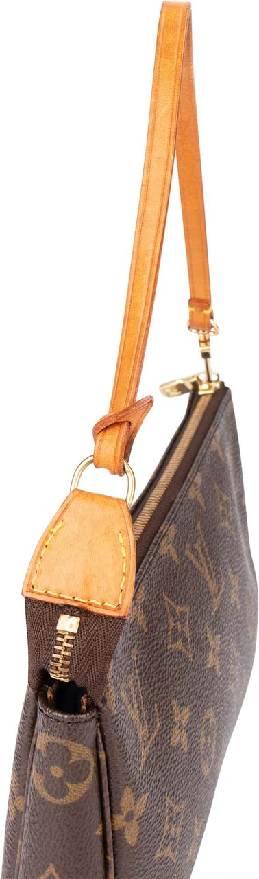 Louis Vuitton Louis Vuitton Canvas Monogram Pochette Accessoire Handbag Bruin