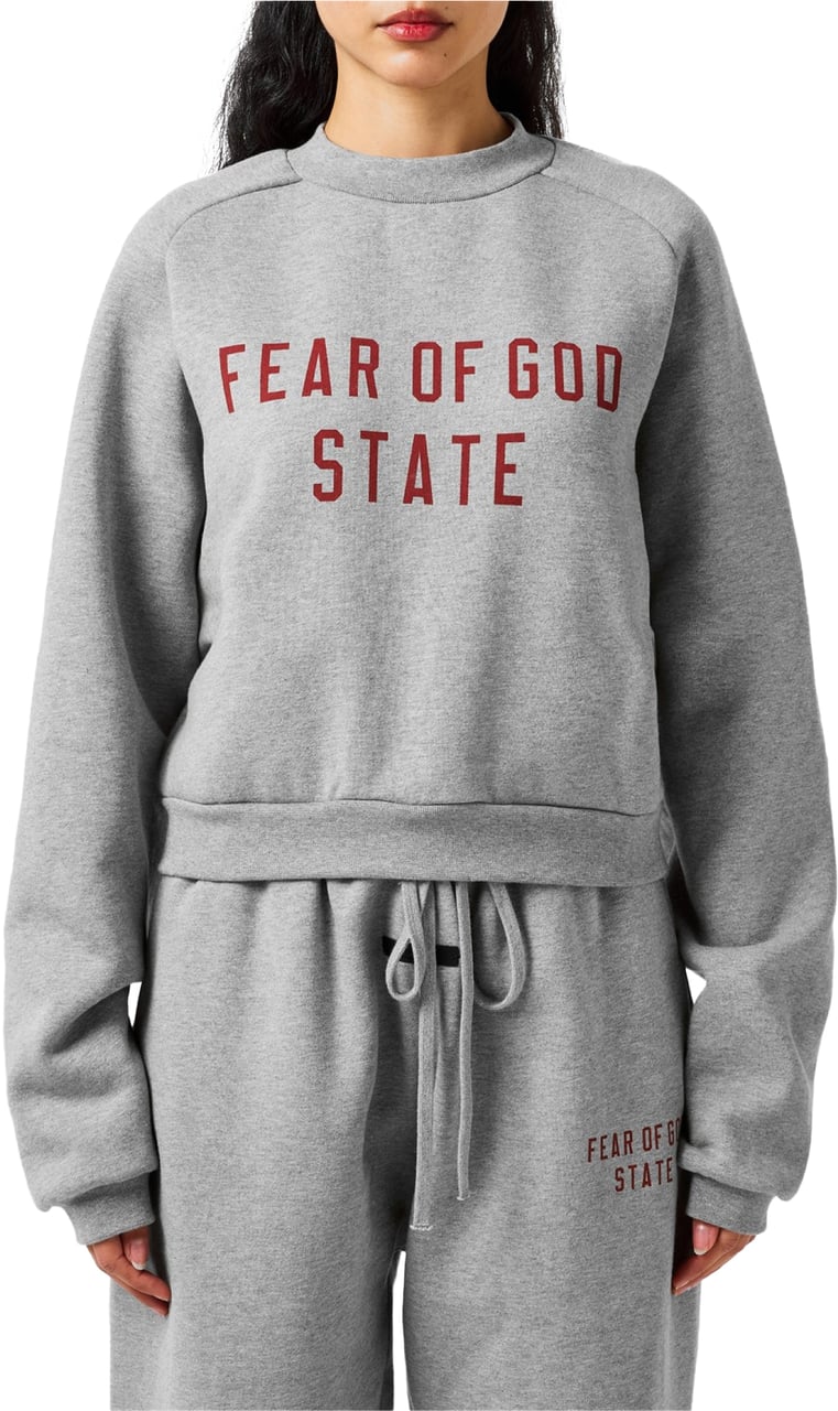 Fear of God Essentials Logo Fleece Cropped Sweatshirt Grijs