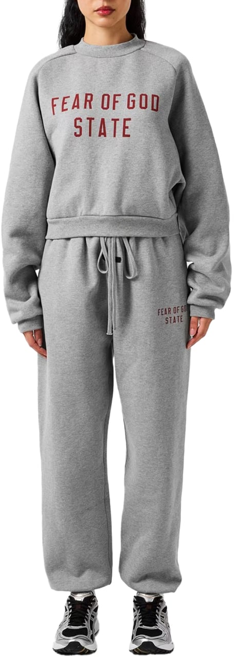 Fear of God Essentials Logo Fleece Cropped Sweatshirt Grijs