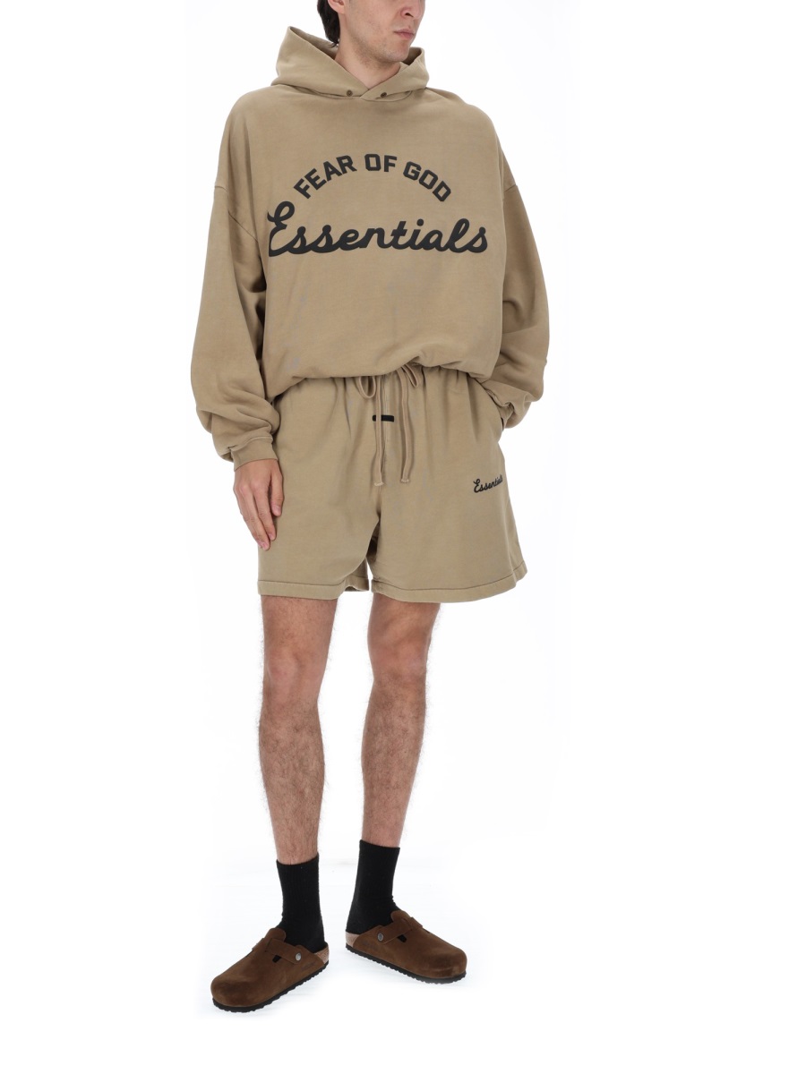 Fear of God Essentials Training 90'S Text Hoodie Neutraal