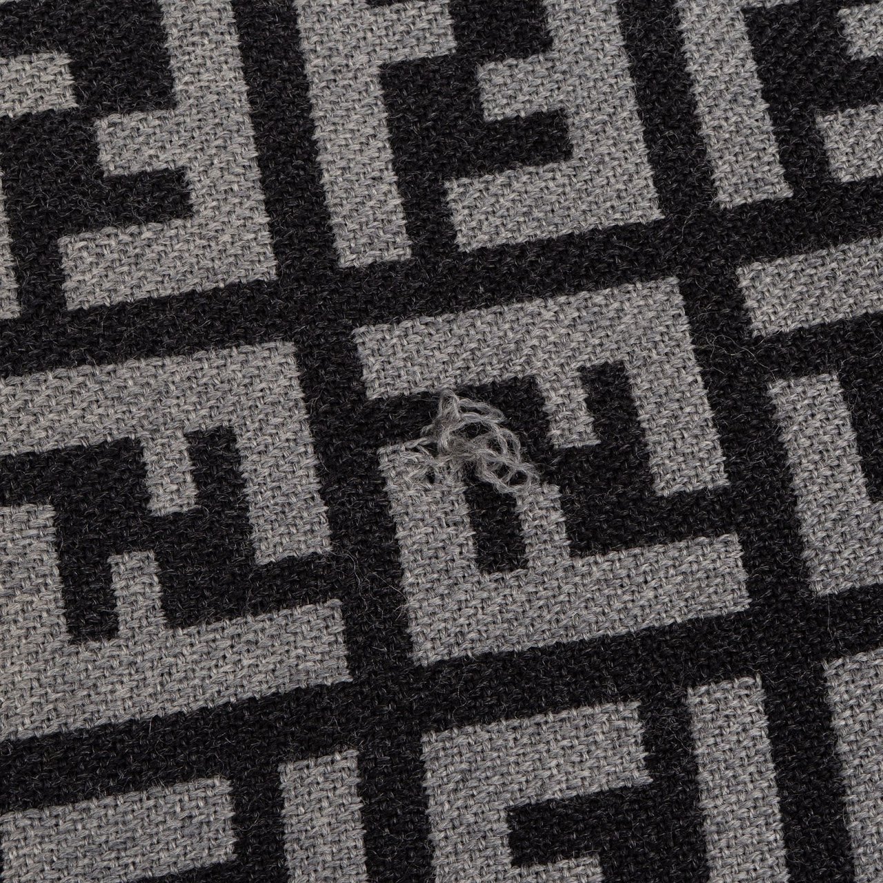 Fendi Fendi Wool Monogram FF Logo Schal Scarf Zwart