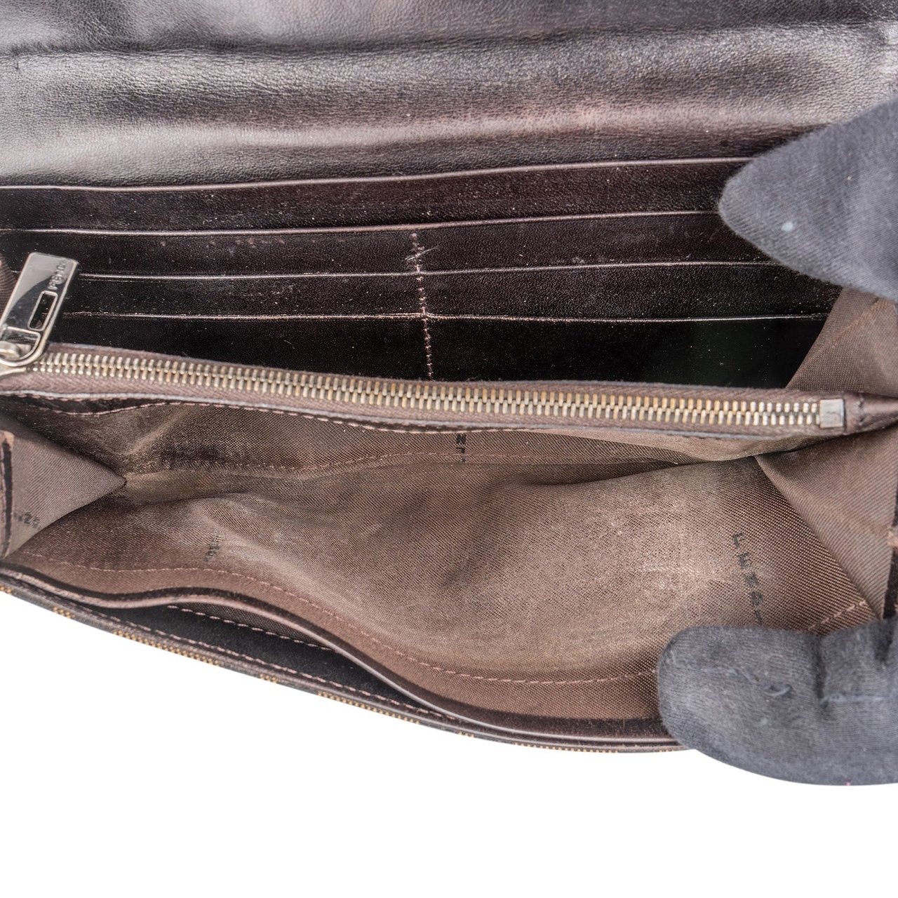 Fendi Fendi FF Monogram Baguette Buckle Wallet Bruin