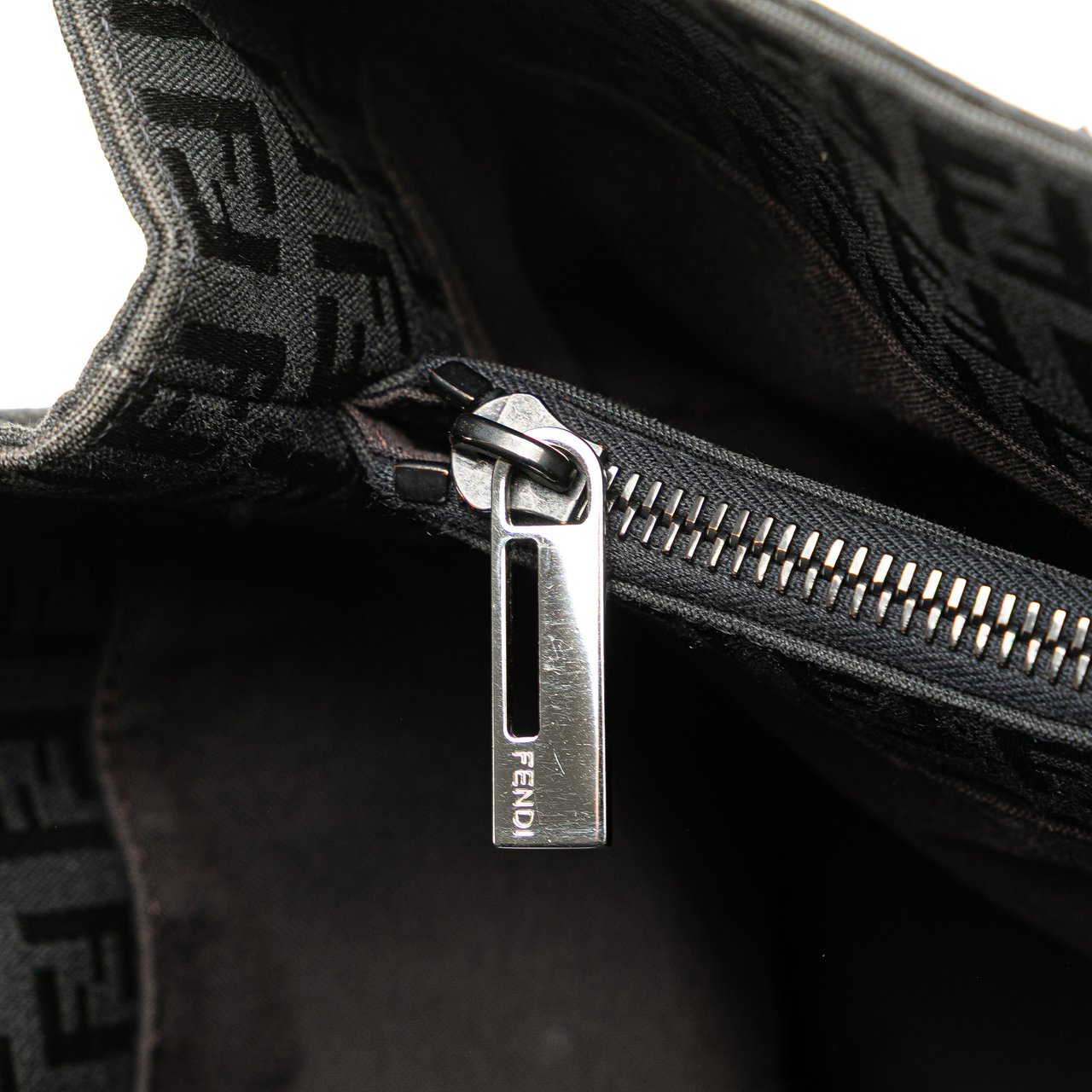 Fendi Zucchino Canvas Tote Zwart