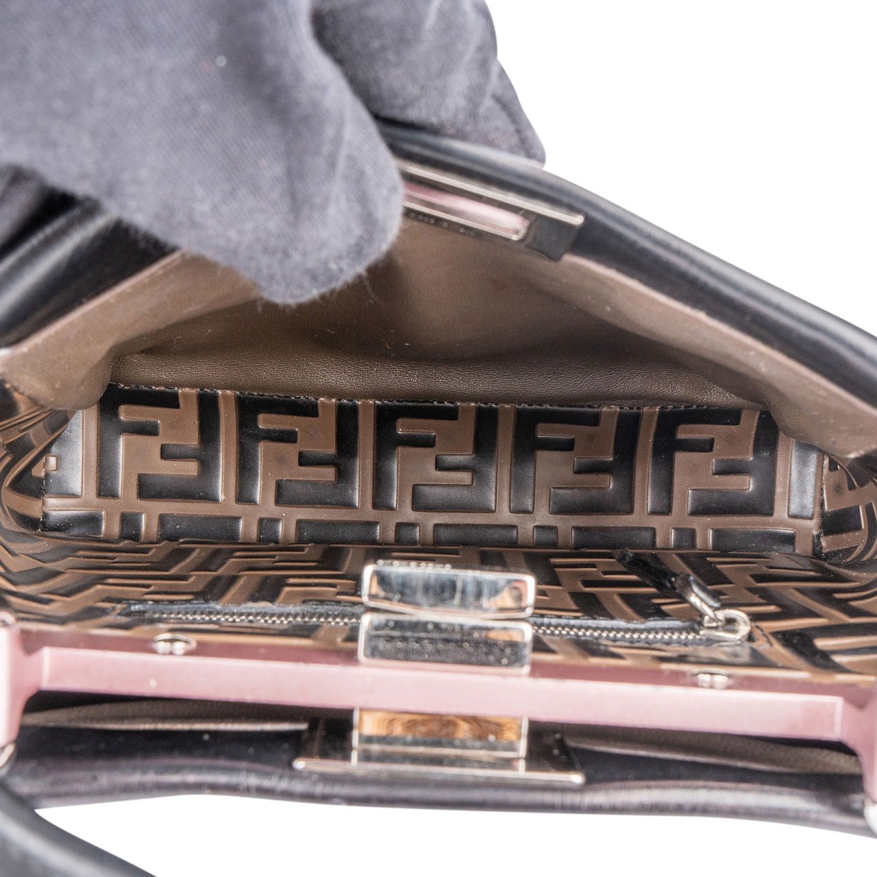 Fendi Fendi Black Leather Peekaboo Handbag Zwart
