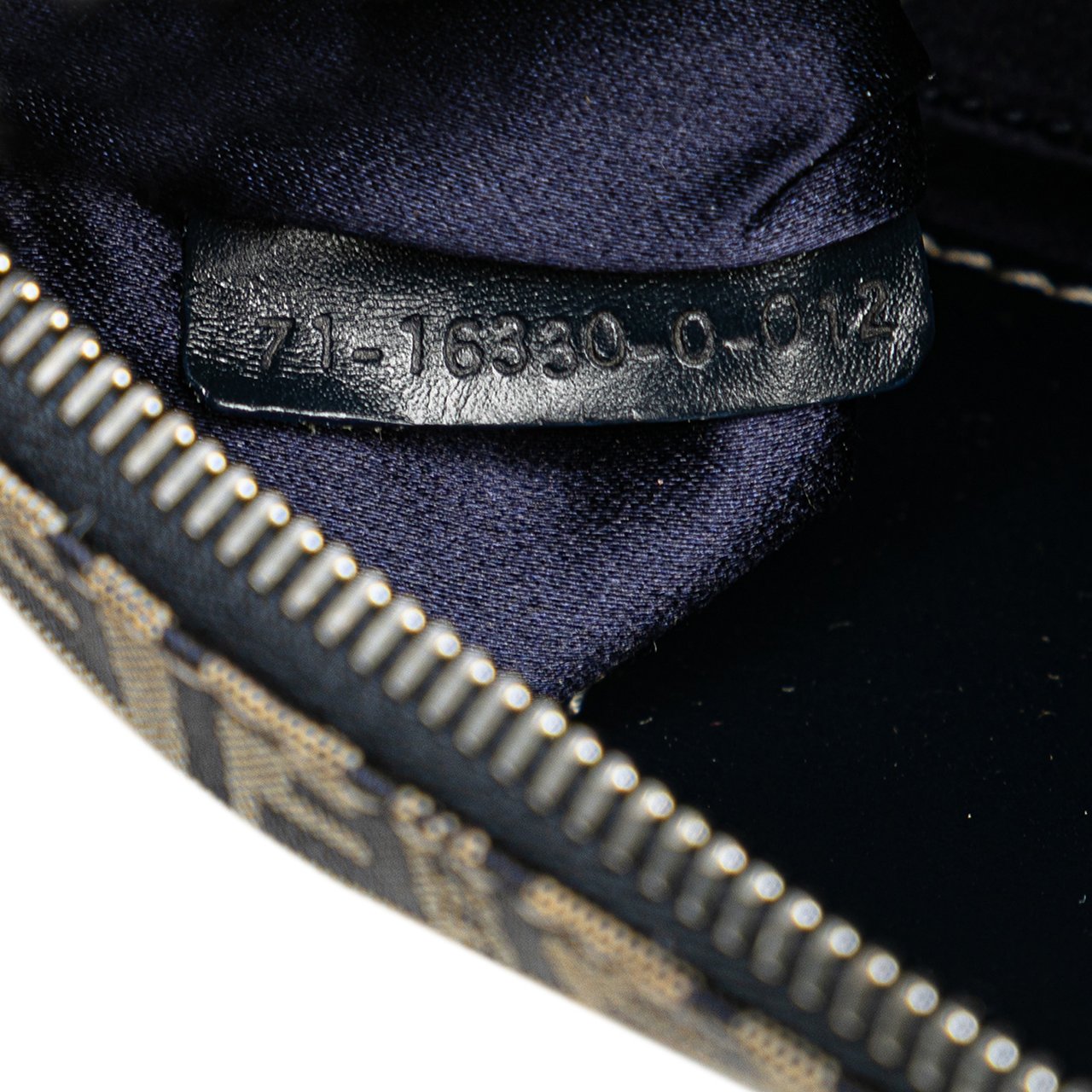 Fendi Zucchino Canvas Crossbody Grijs