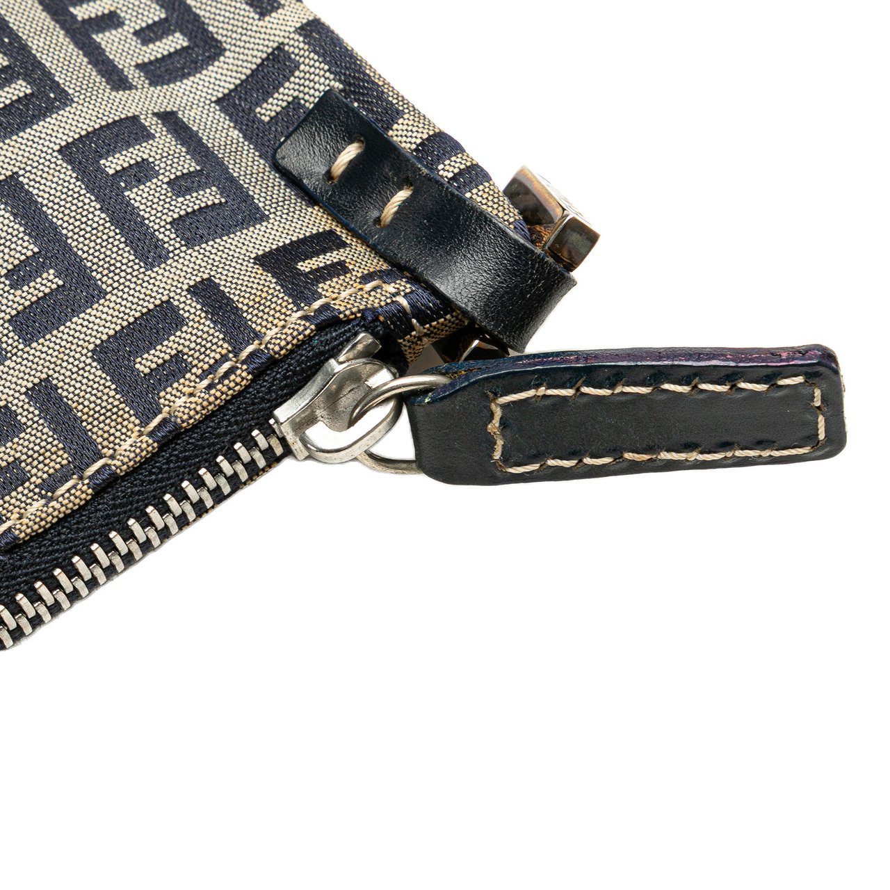 Fendi Zucchino Canvas Crossbody Grijs